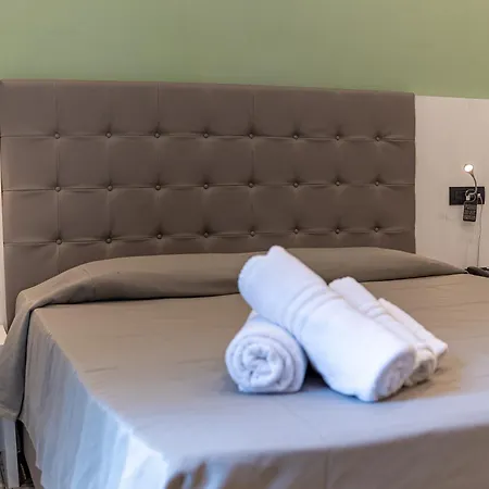 فندق مبيت وإفطار Residenza San Lorenzo نابولي