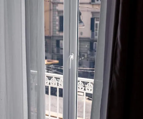 Residenza San Lorenzo نابولي