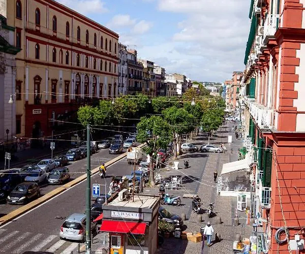 فندق مبيت وإفطار Residenza San Lorenzo نابولي