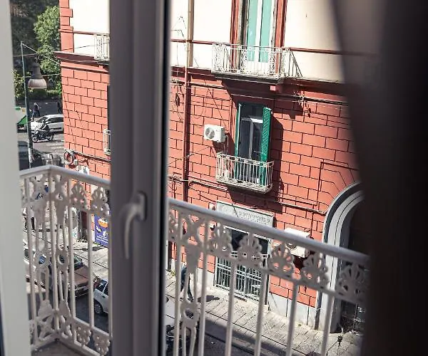 Residenza San Lorenzo فندق مبيت وإفطار نابولي