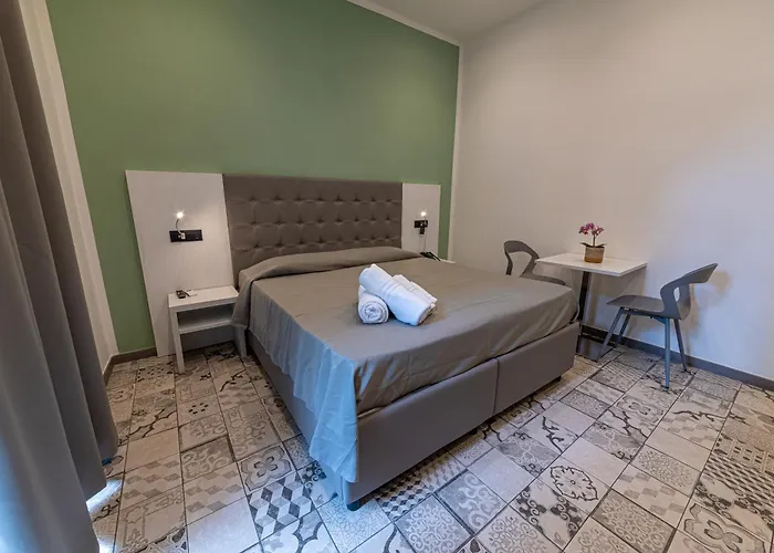 فندق مبيت وإفطار Residenza San Lorenzo نابولي