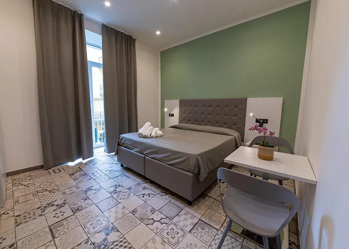 Residenza San Lorenzo فندق مبيت وإفطار نابولي